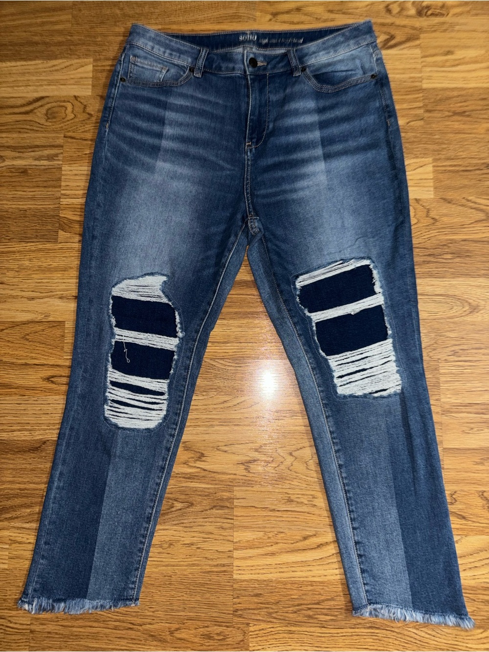 Soho New York High Waist Boyfriend Jeans Women’s Size 12 Distressed Raw Hem New